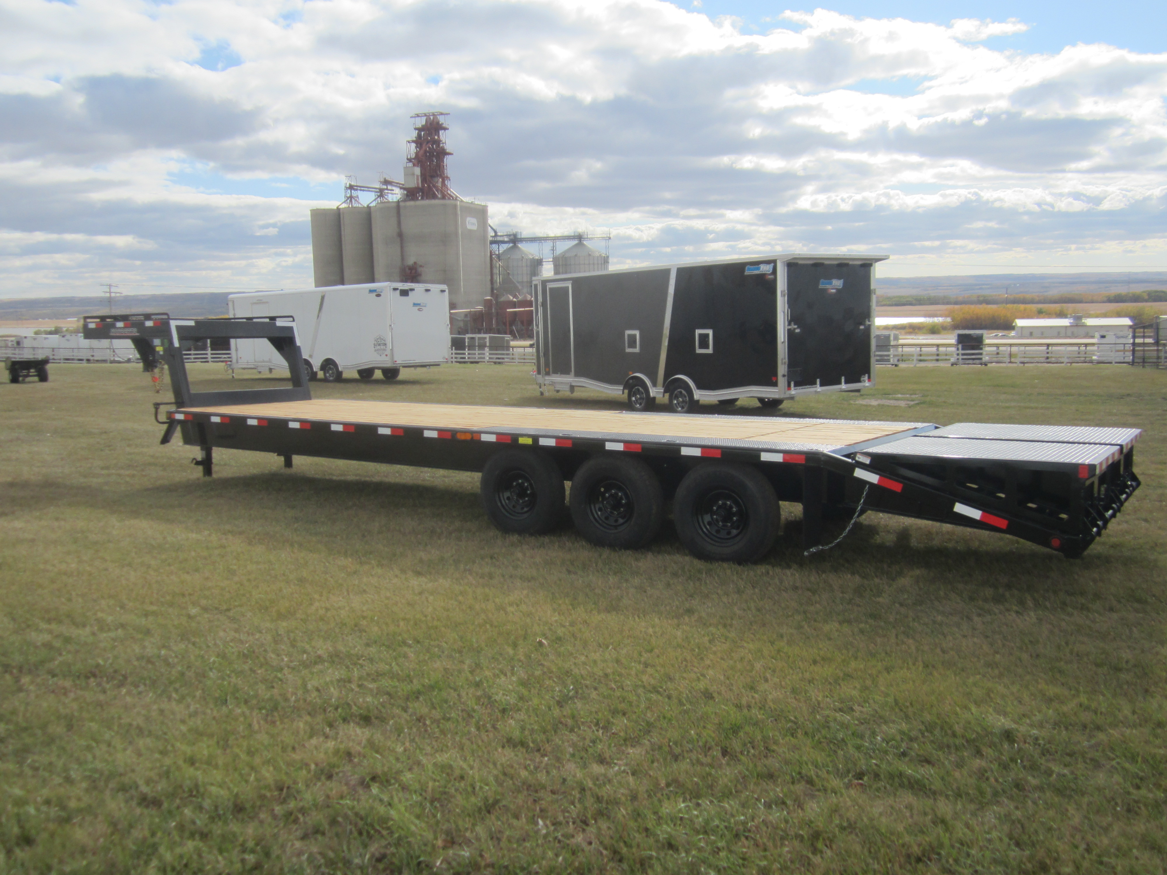 Kramer Trailer Sales - Saskatchewan trailers - North Battleford